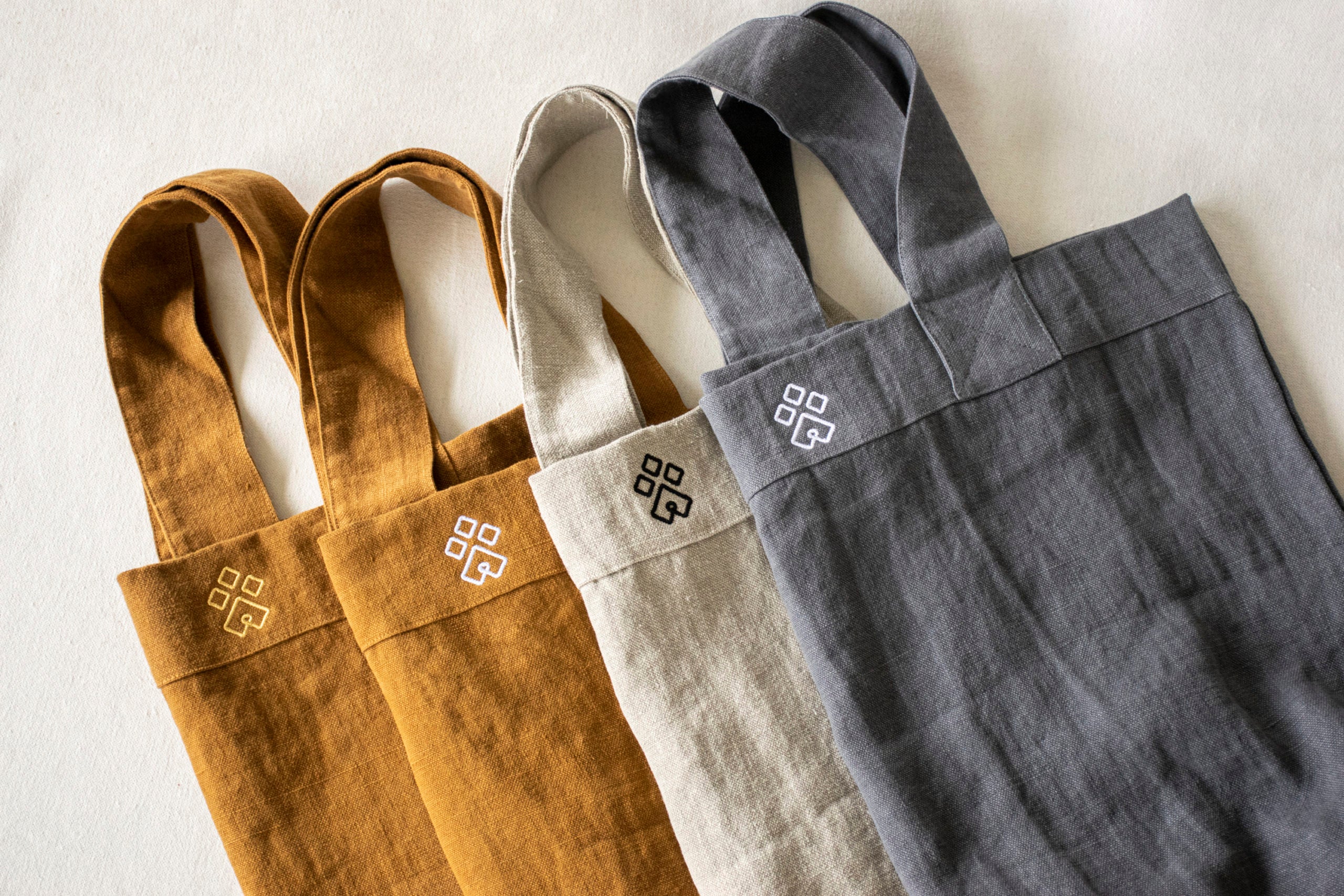 Totebag Ana Gris