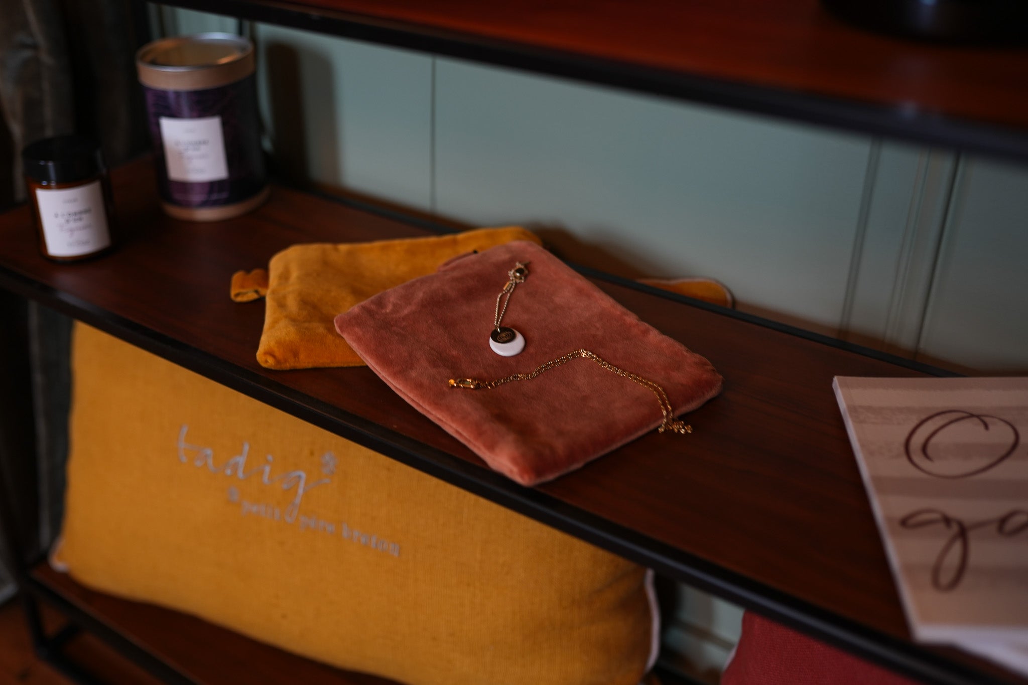 Petite pochette velours Maeline vieil or