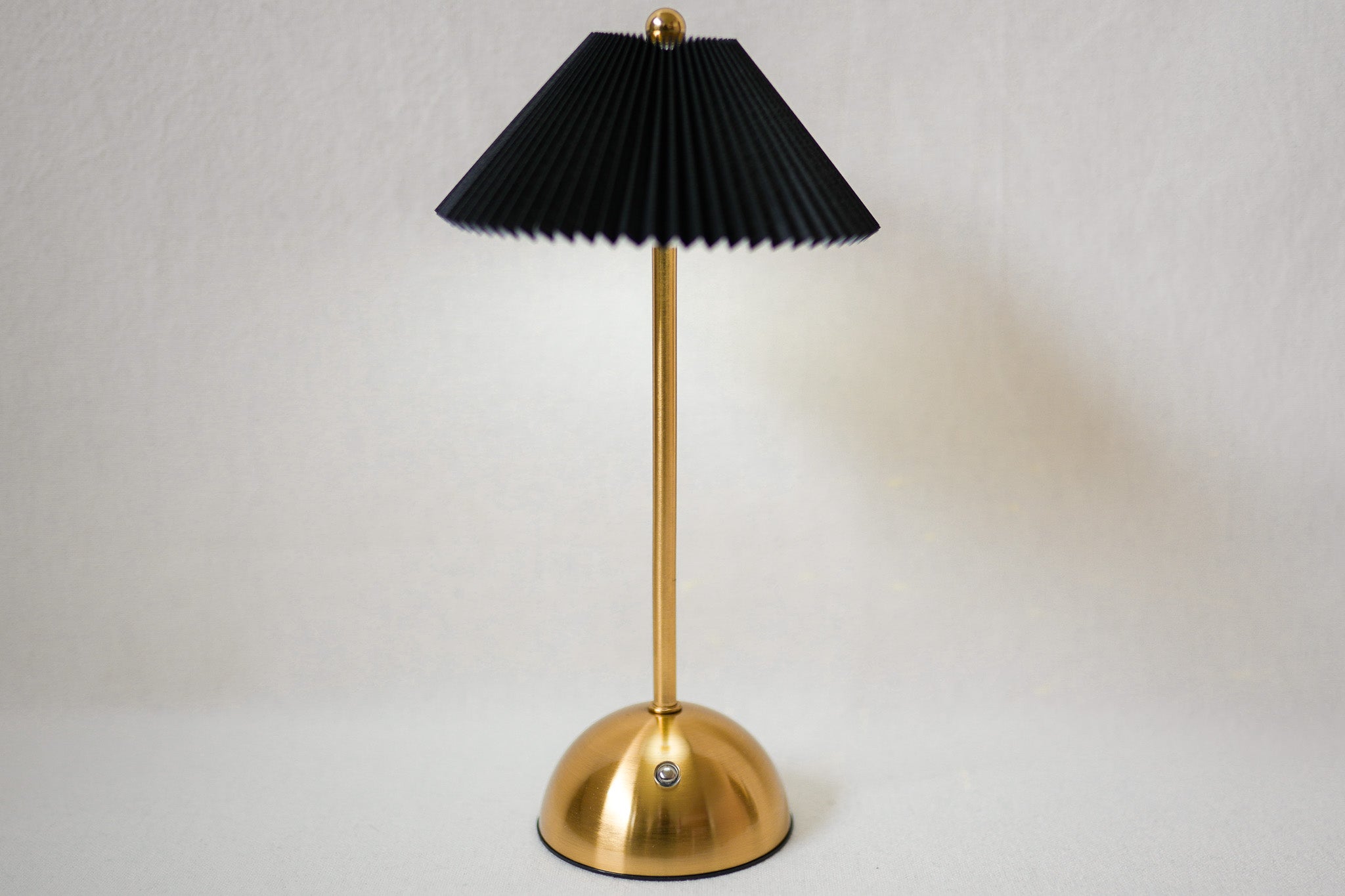 Lampe LED sans fil noire