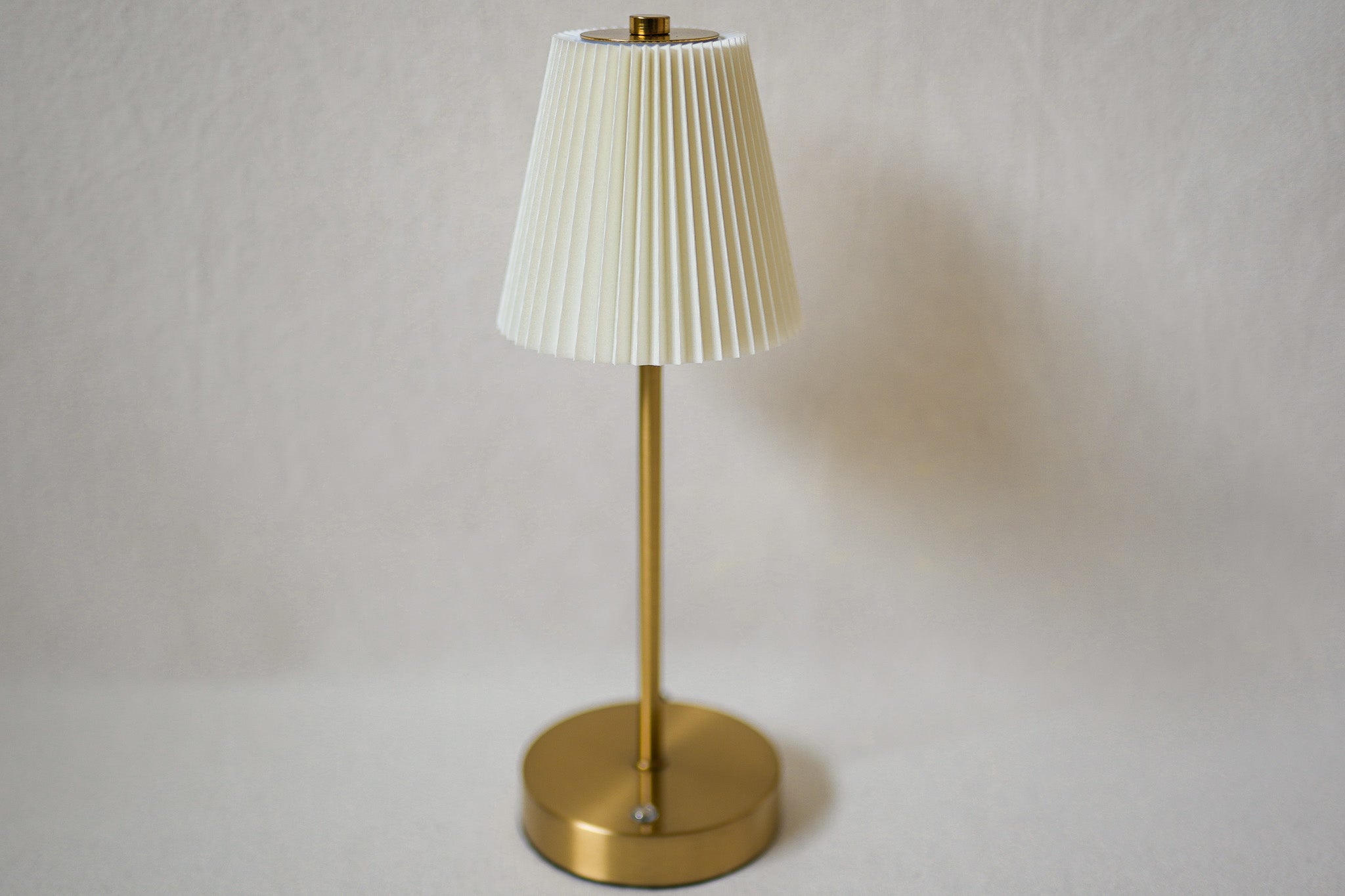 Lampe LED sans fil dorée & blanche