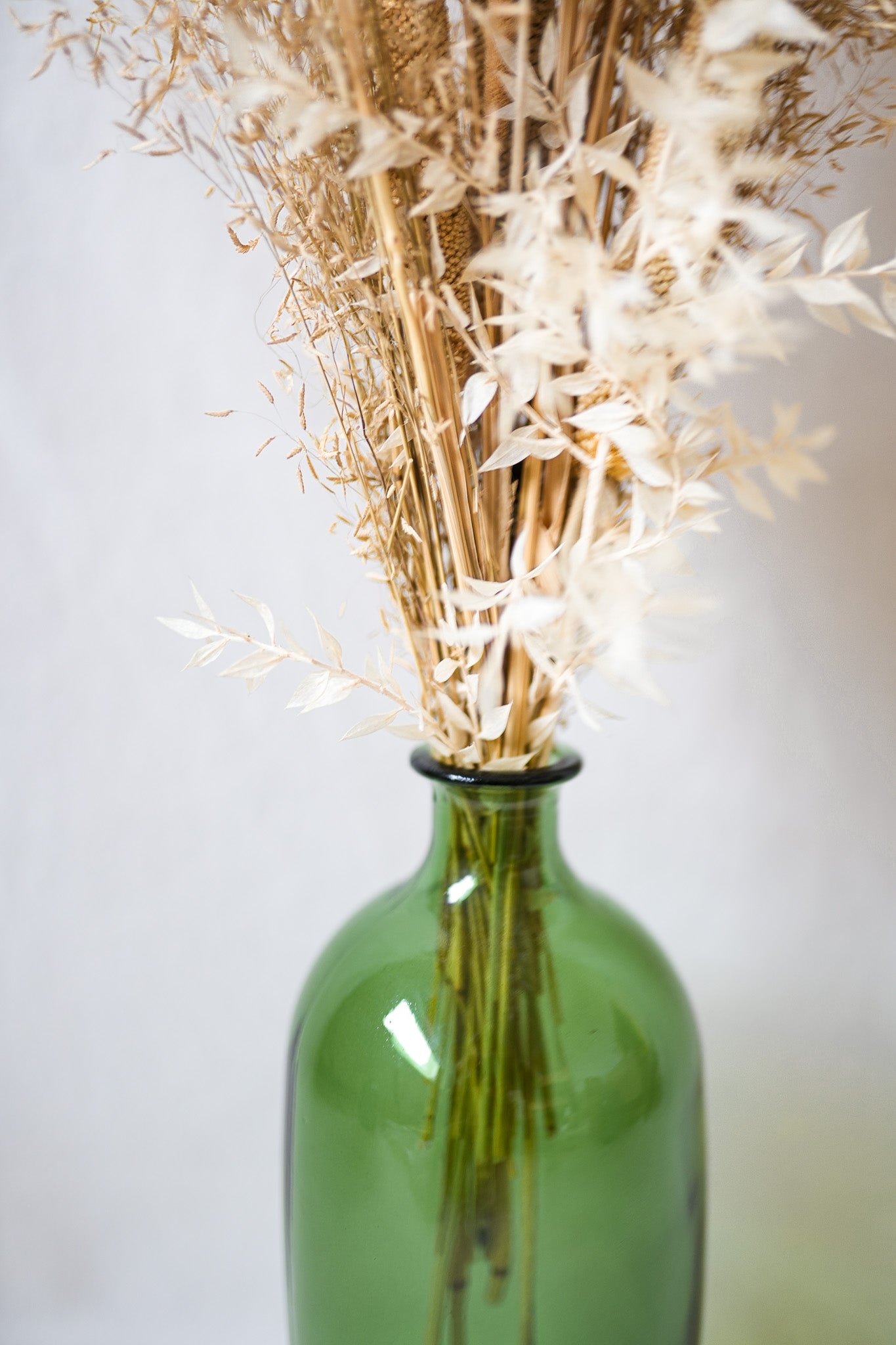 Vase bouteille en verre recyclé – 3 couleurs décoratives – 29,5 cm